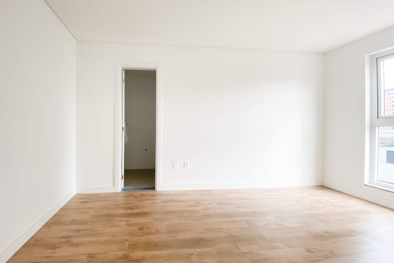 Apartamento à venda no bairro Velha: 