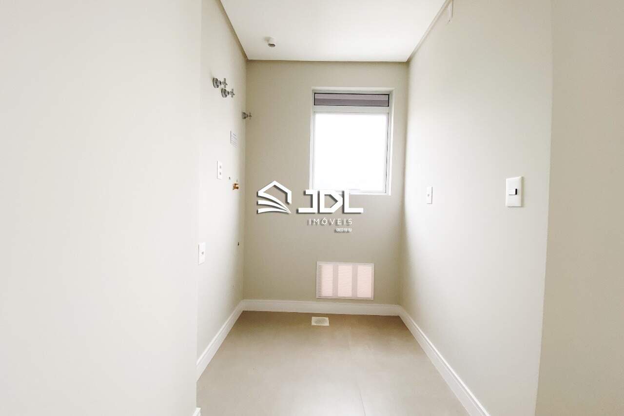 Apartamento à venda no bairro Velha: 