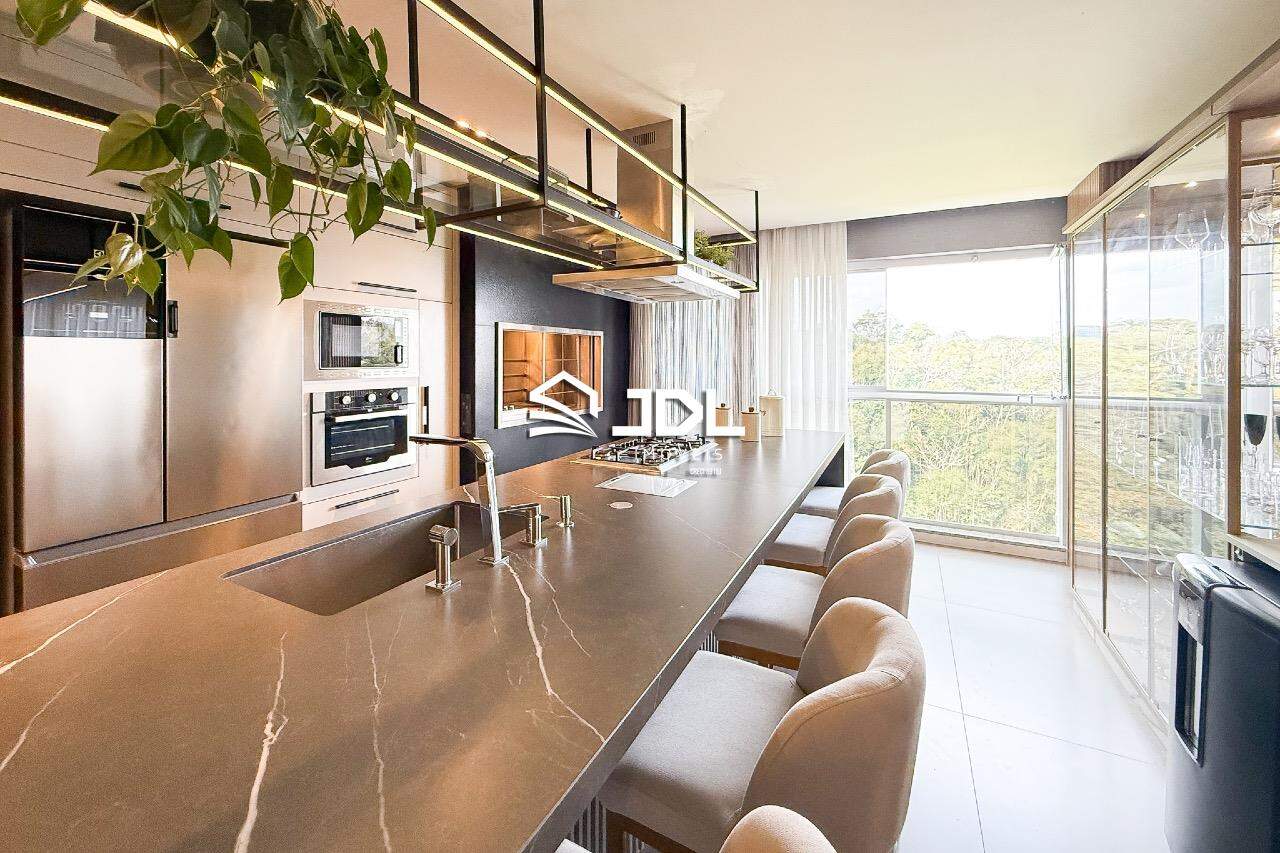 Cobertura à venda no bairro Vila Nova: 