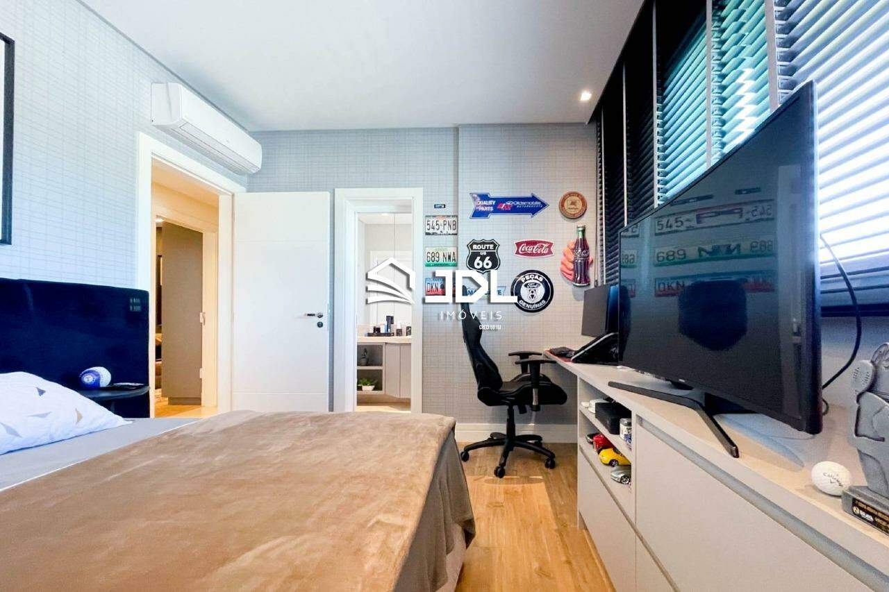 Apartamento à venda no bairro Victor Konder: 