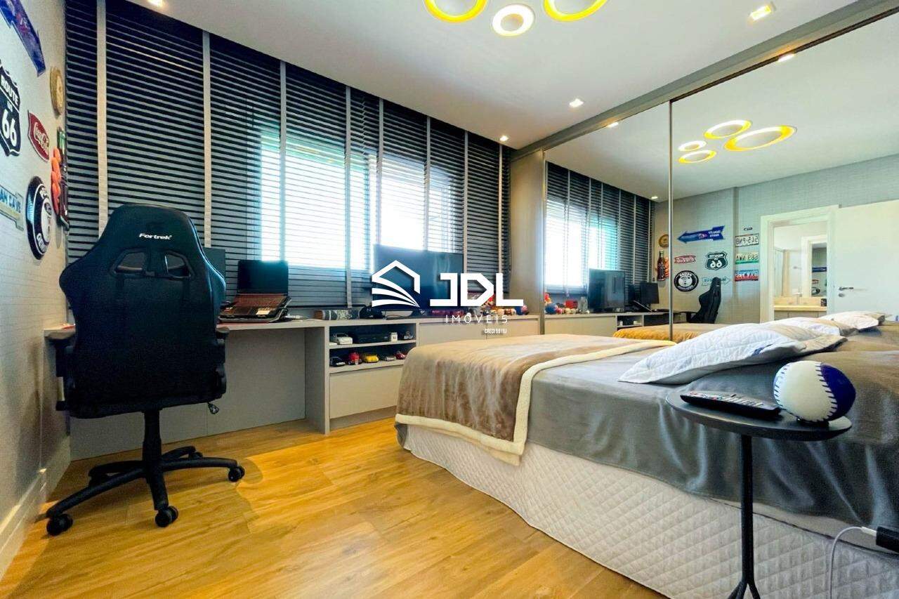 Apartamento à venda no bairro Victor Konder: 