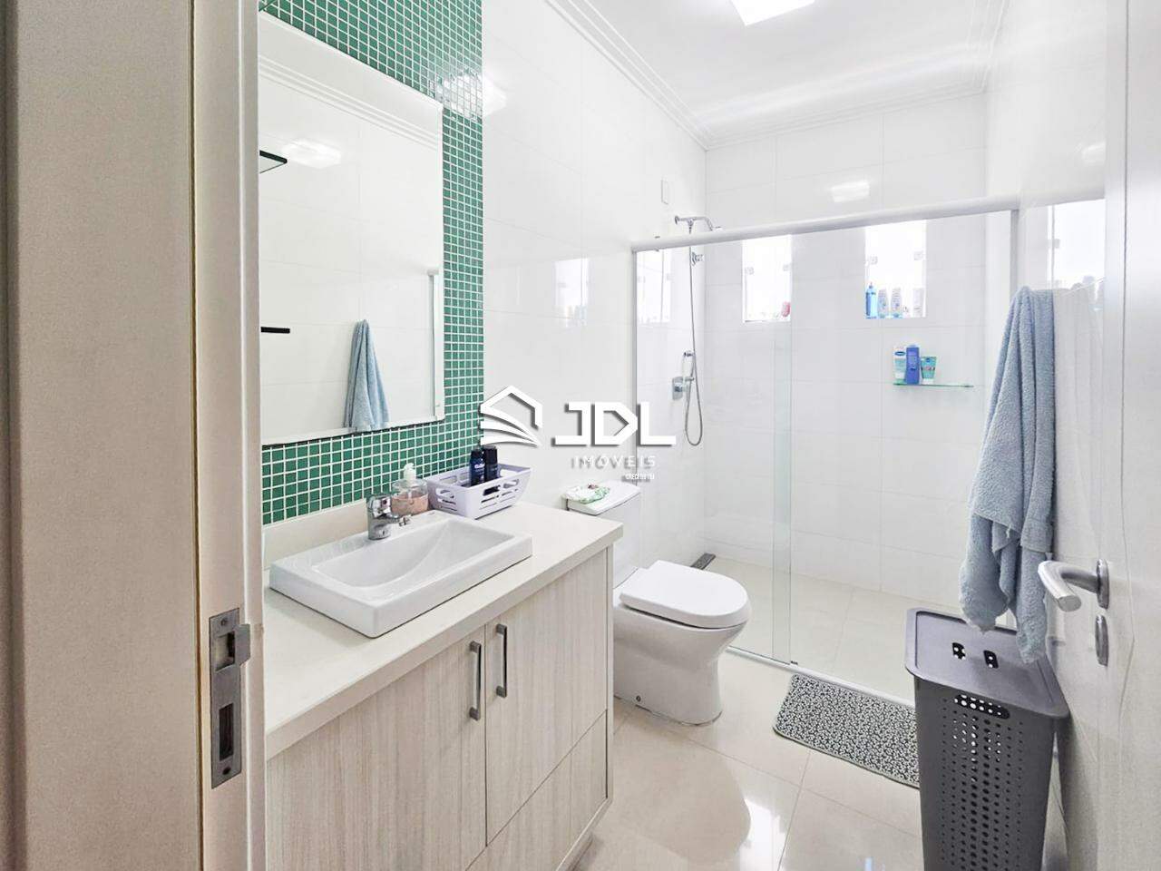 Casa à venda no bairro Velha: