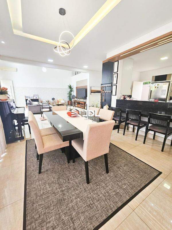 Casa à venda no bairro Velha: