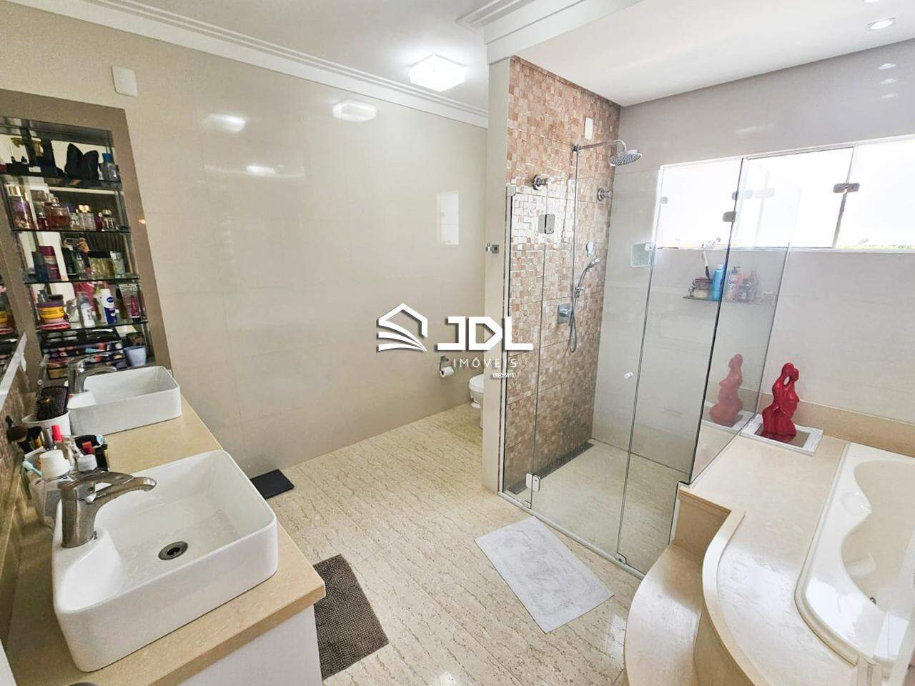 Casa à venda no bairro Velha: