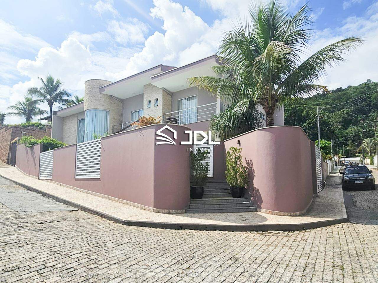 Casa à venda no bairro Velha: 