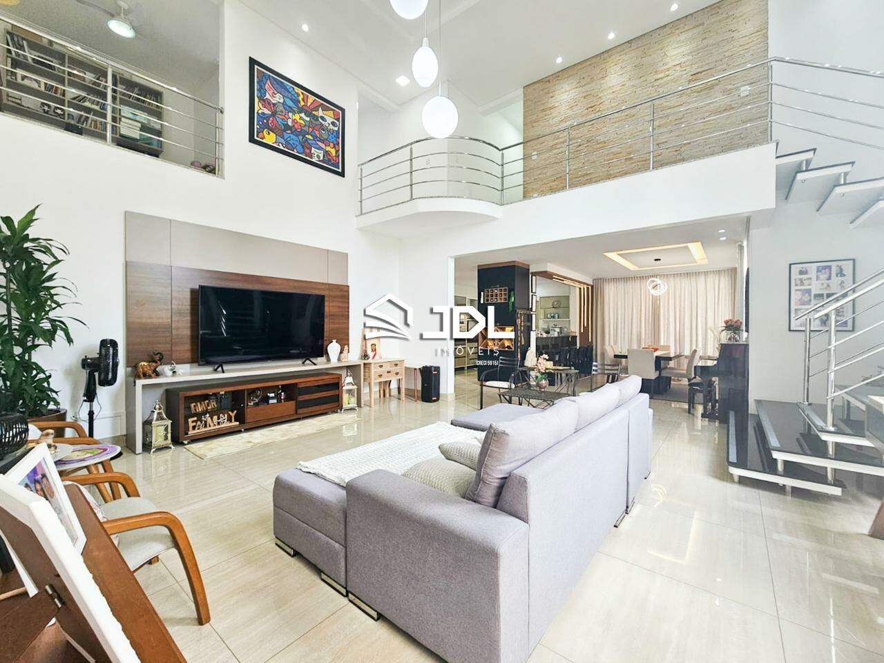 Casa à venda no bairro Velha: