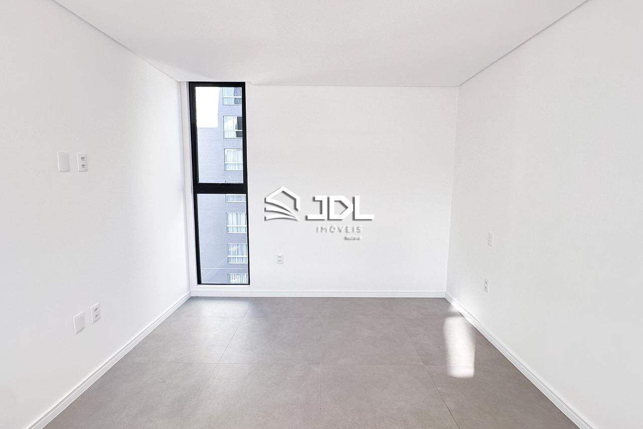 Apartamento à venda no bairro Vila Nova: 