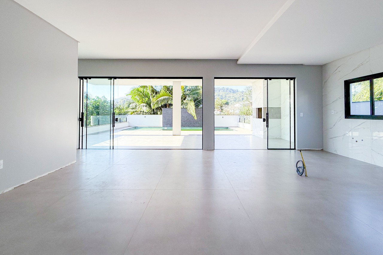 Casa à venda no bairro Itoupava Central: 