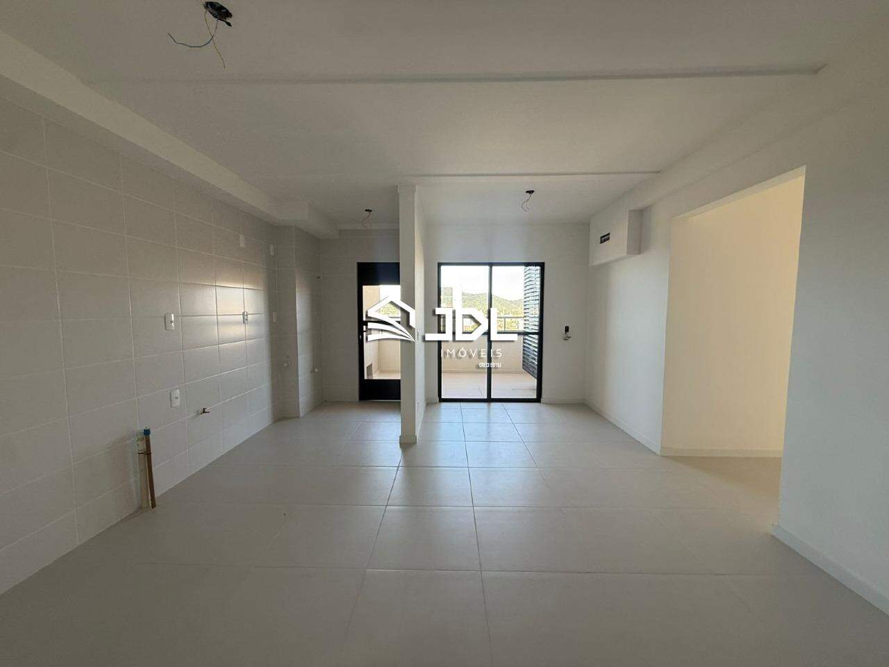 Apartamento à venda no bairro Armação: 