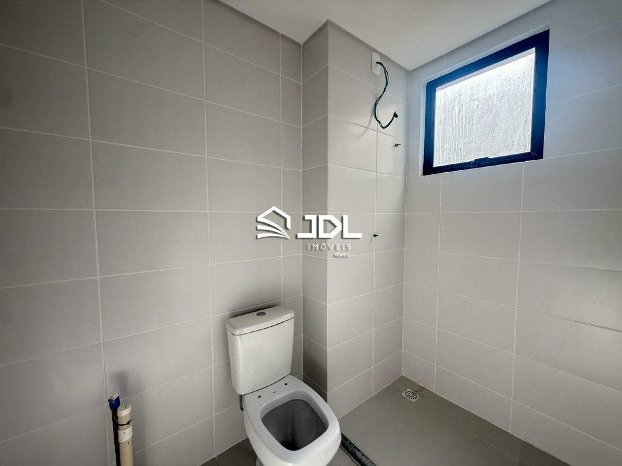 Apartamento à venda no bairro Armação: 