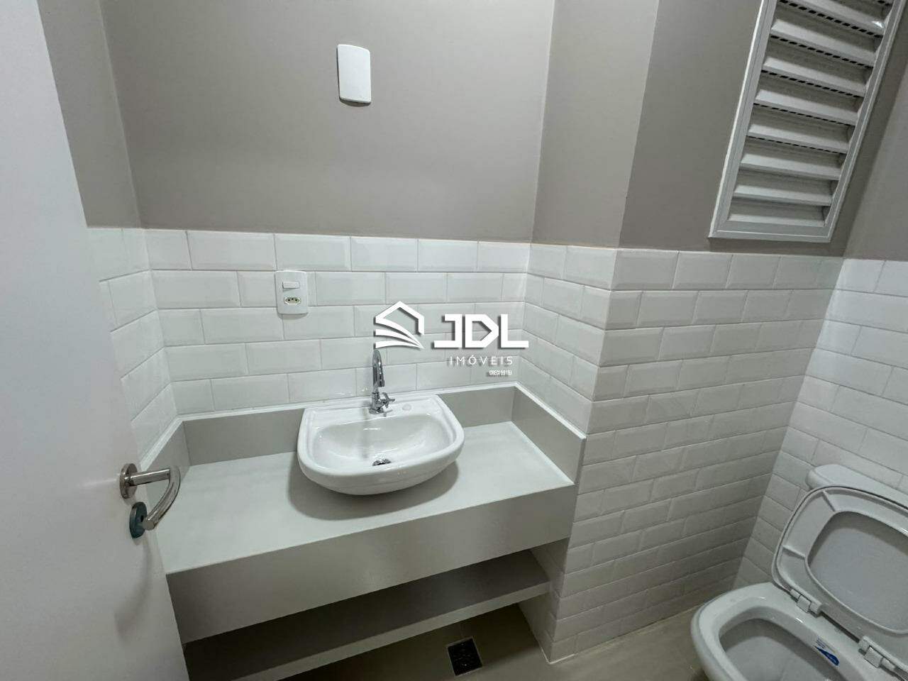 Sala à venda no bairro Garcia: