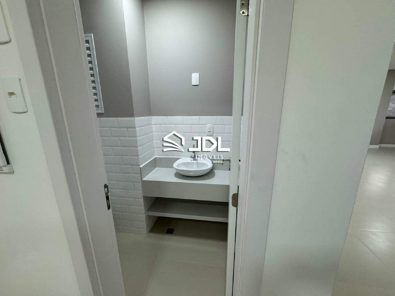 Sala à venda no bairro Garcia: