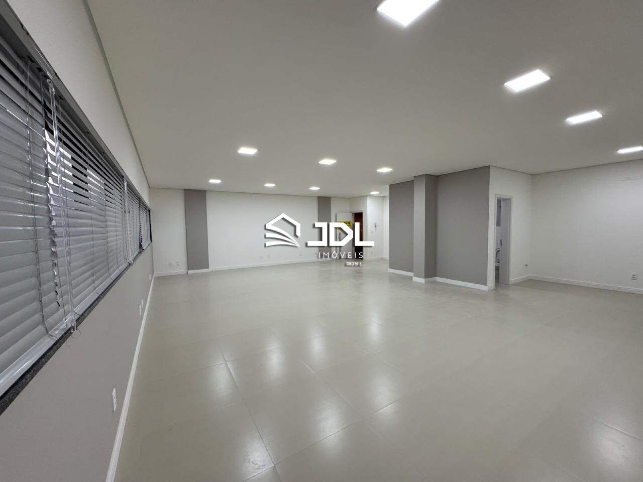 Sala à venda no bairro Garcia: