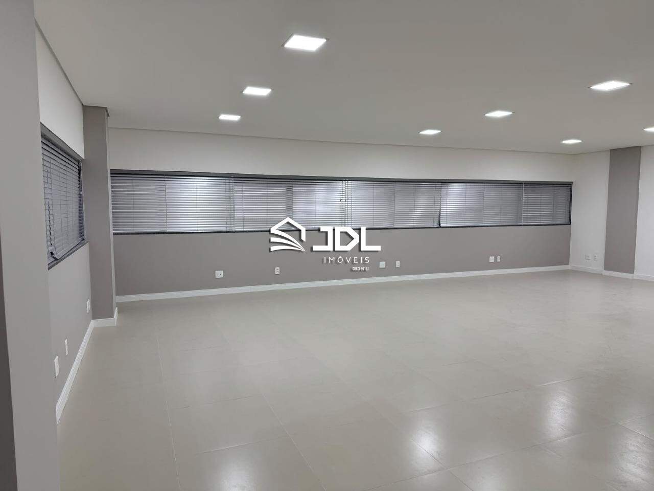 Sala à venda no bairro Garcia: