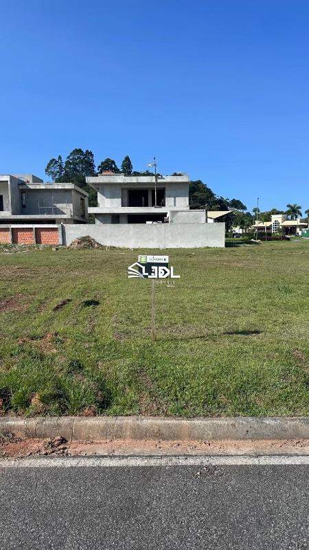 Terreno à venda no bairro Centro: 