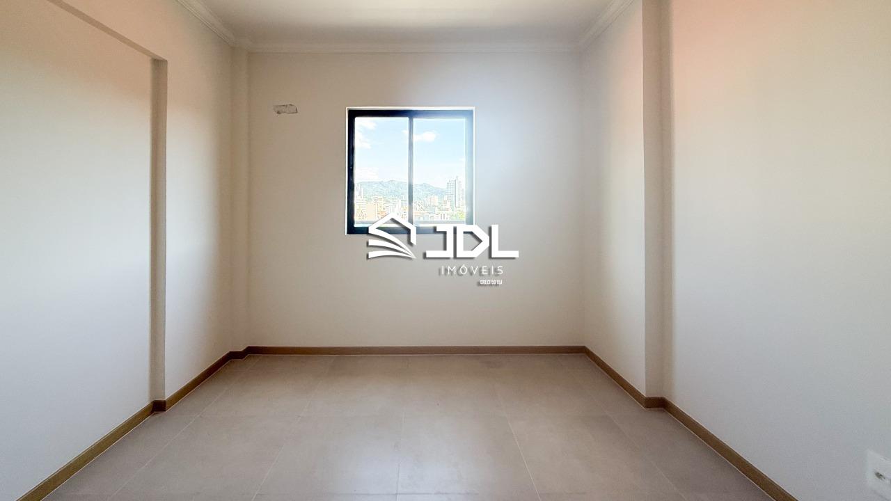 Apartamento à venda no bairro Centro: 