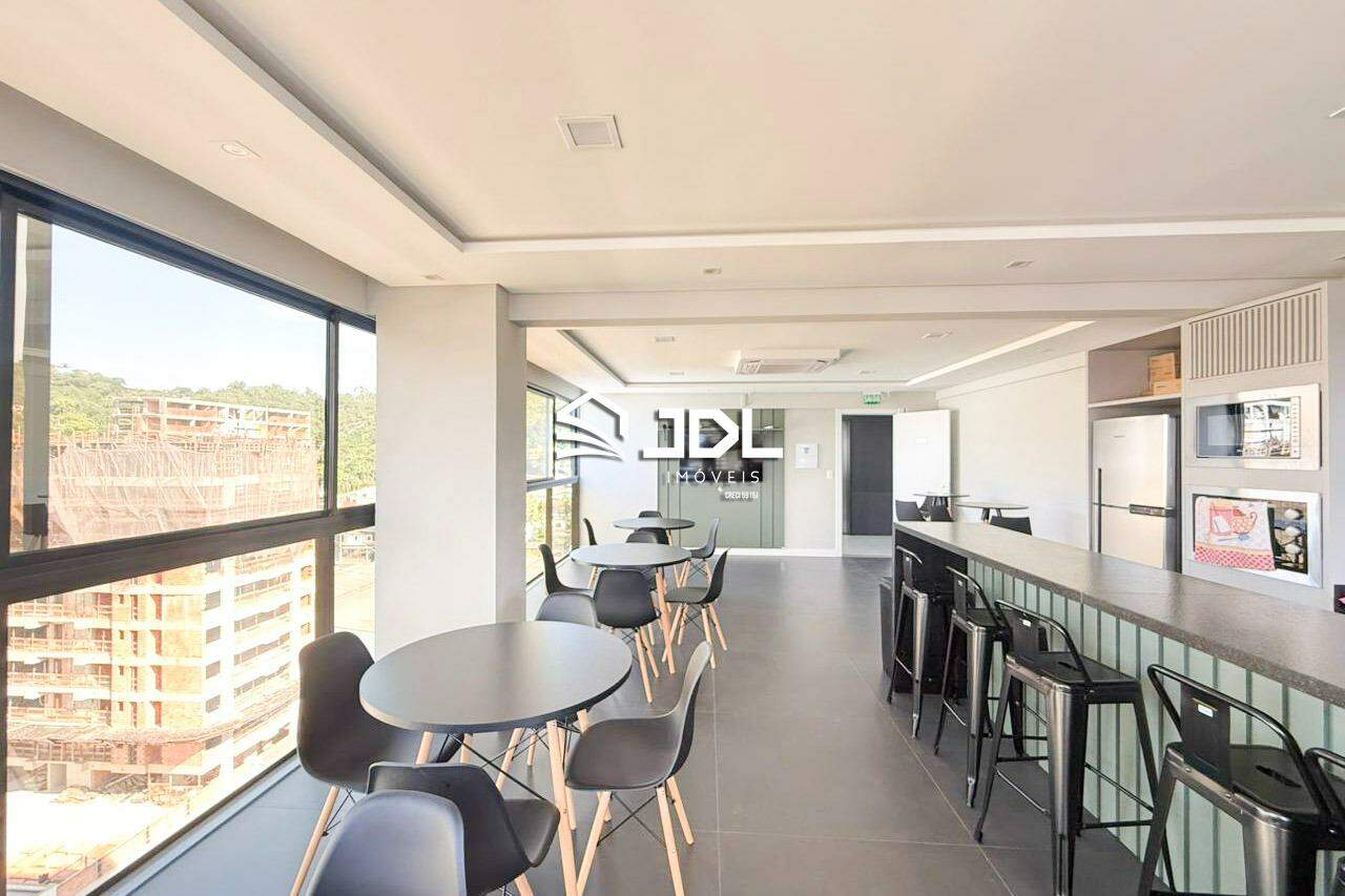 Apartamento à venda no bairro Velha: 