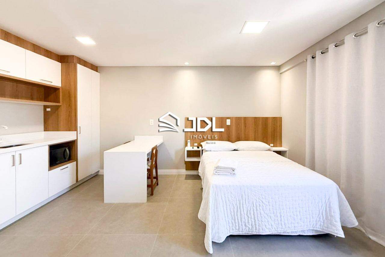 Apartamento à venda no bairro Velha: 