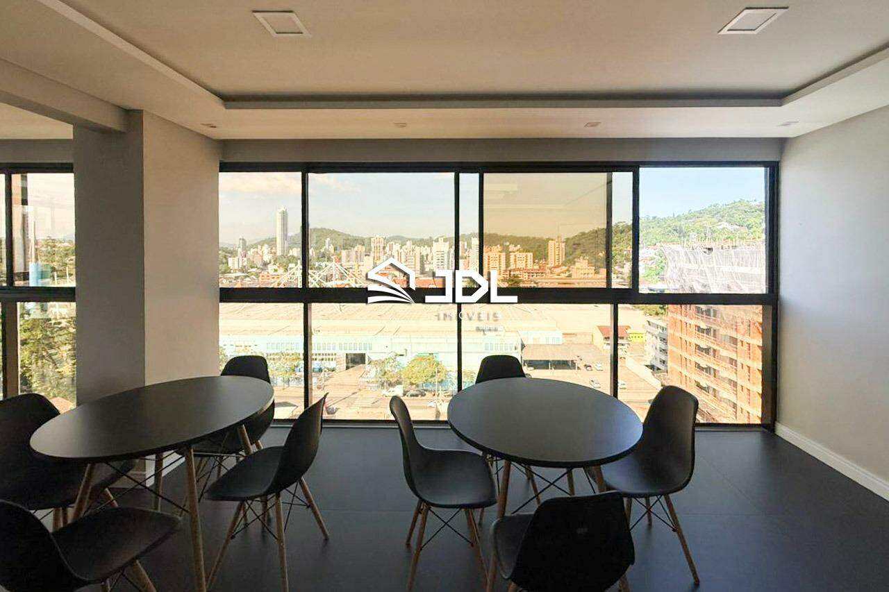 Apartamento à venda no bairro Velha: 