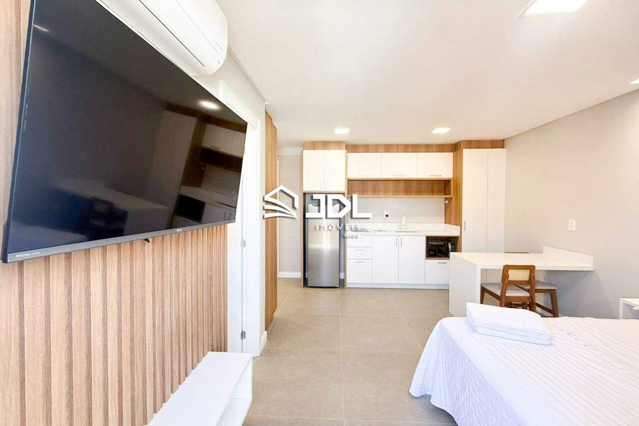 Apartamento à venda no bairro Velha: 