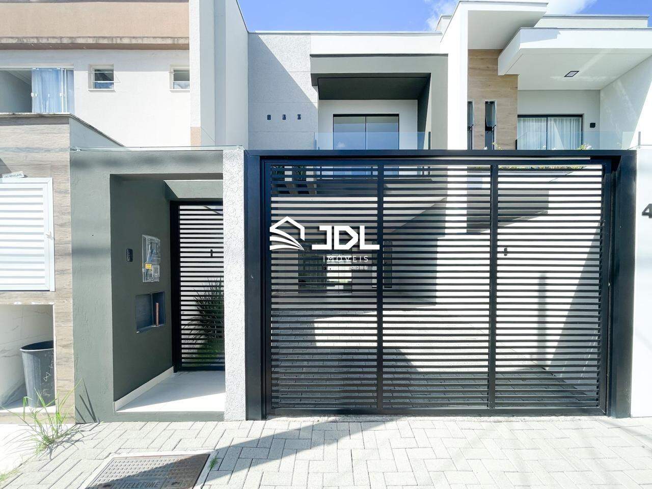 Casa à venda no bairro Velha: 