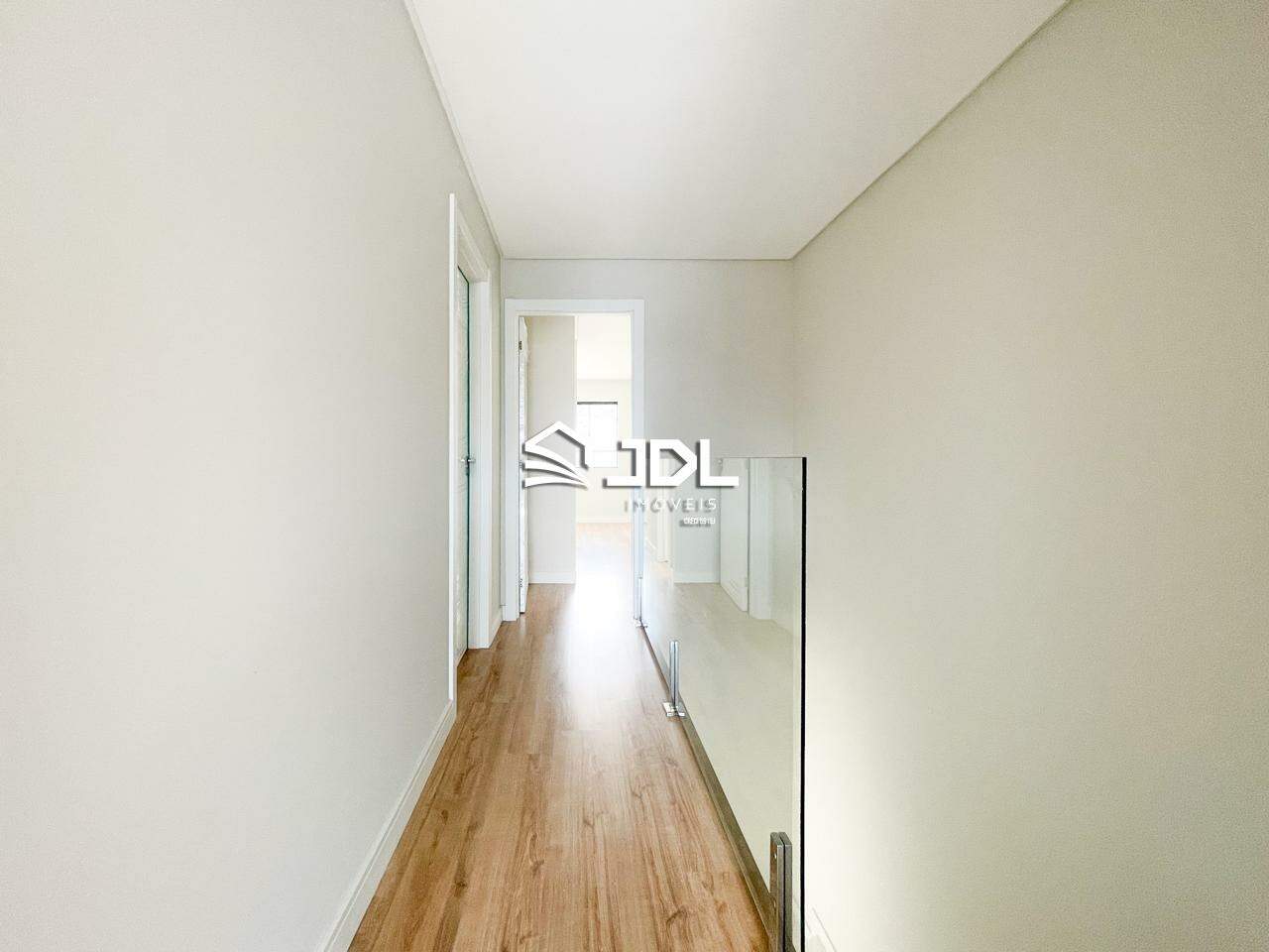 Casa à venda no bairro Velha: 