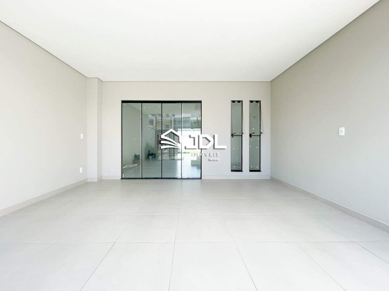 Casa à venda no bairro Velha: 