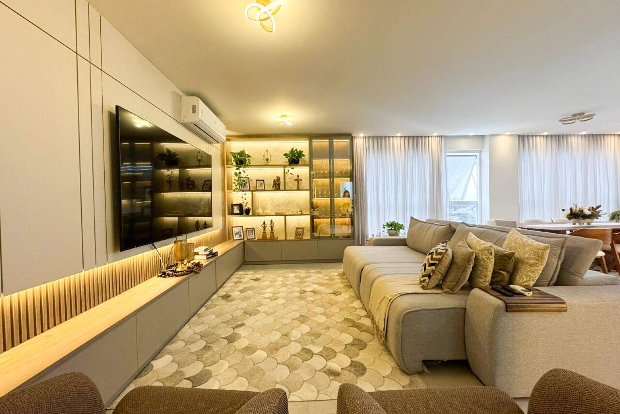 Apartamento à venda no bairro Velha: 