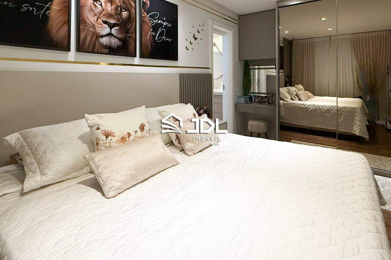 Apartamento à venda no bairro Velha: