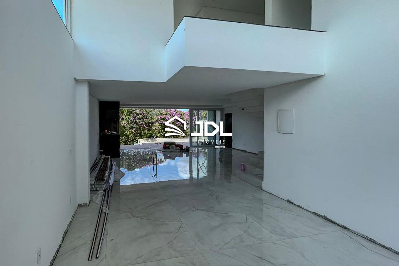 Casa à venda no bairro Ponta Aguda: 