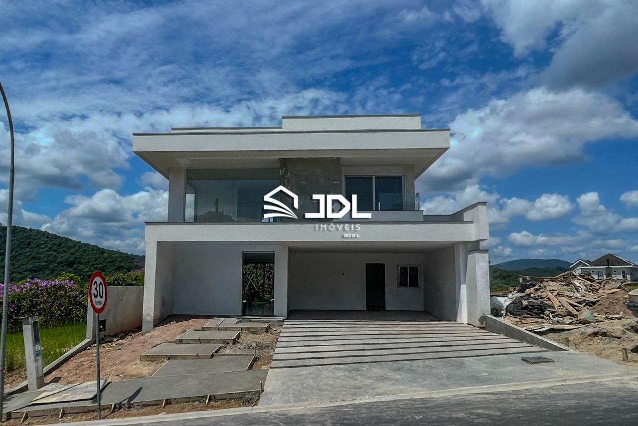 Casa à venda no bairro Ponta Aguda: 