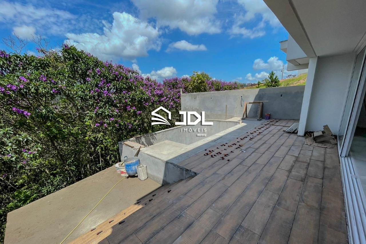 Casa à venda no bairro Ponta Aguda: 