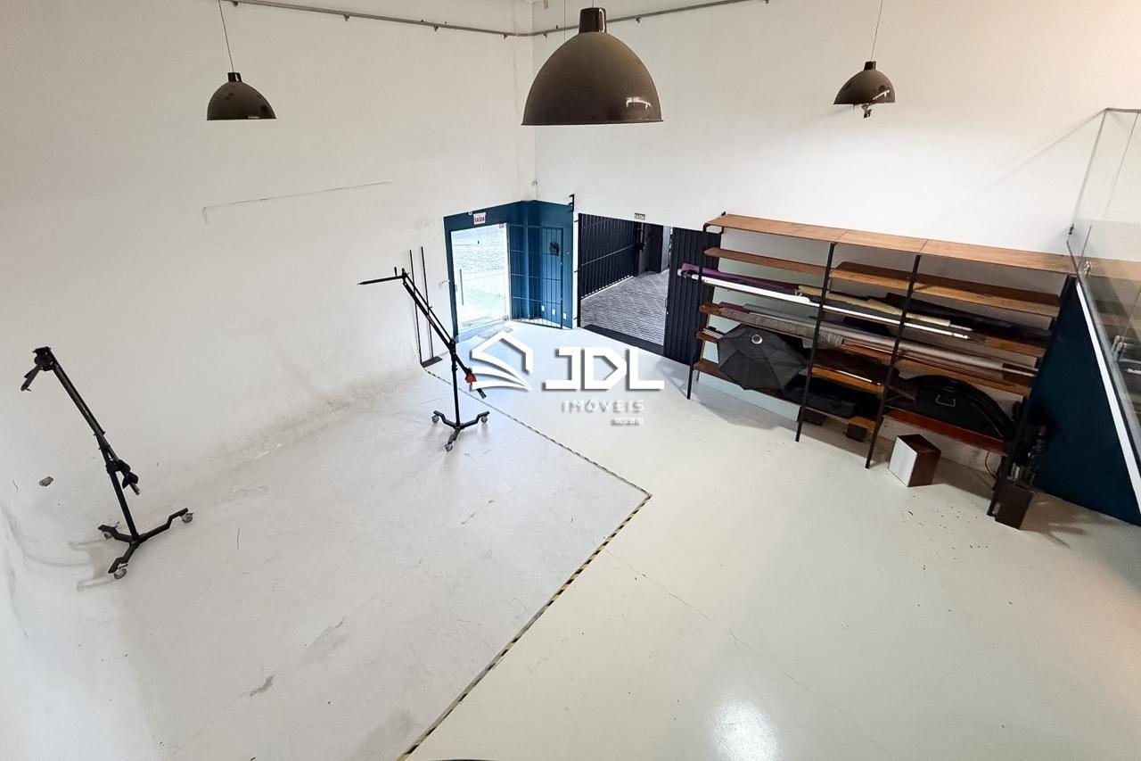 Casa à venda no bairro Velha: 