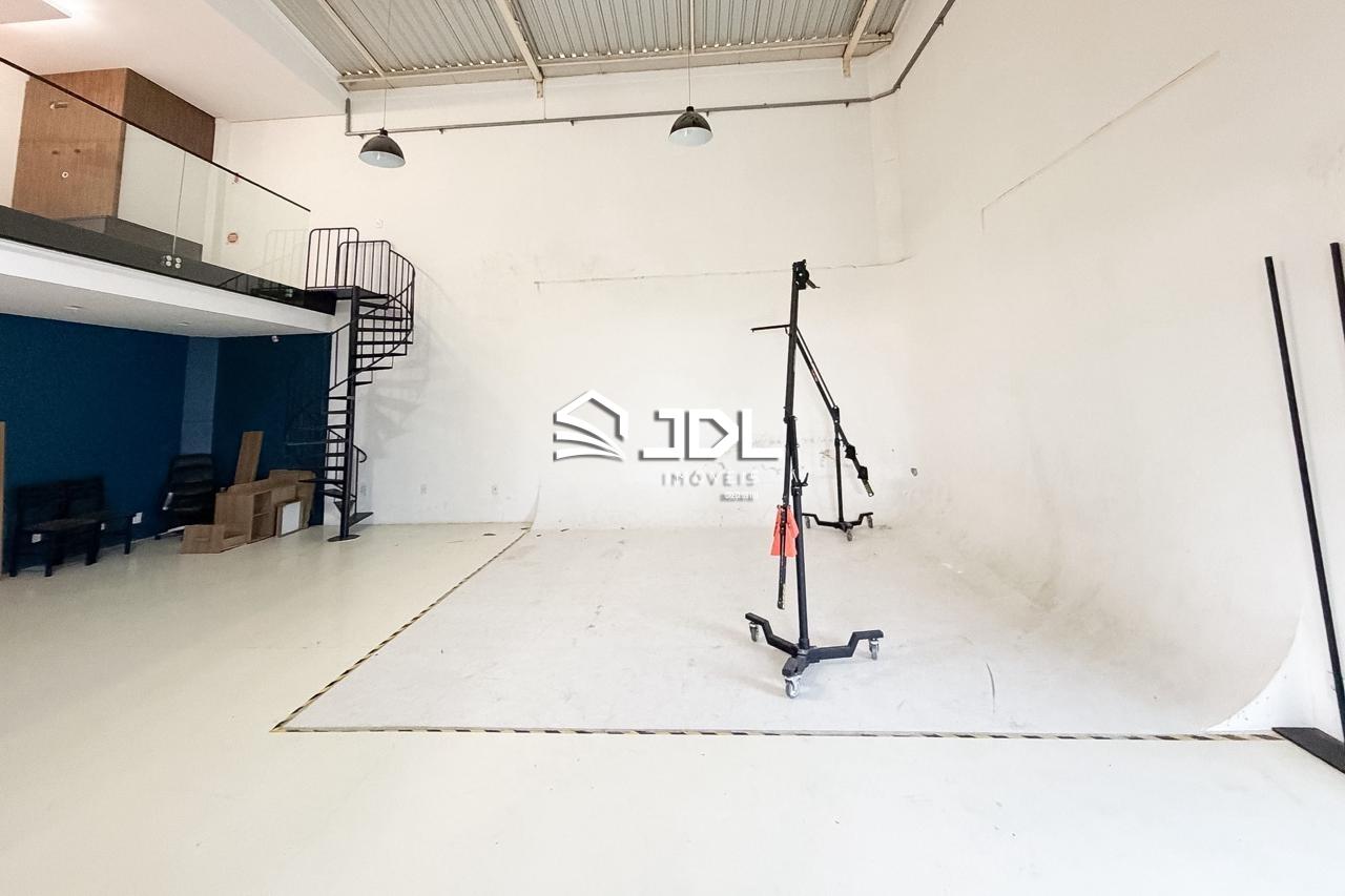 Casa à venda no bairro Velha: 