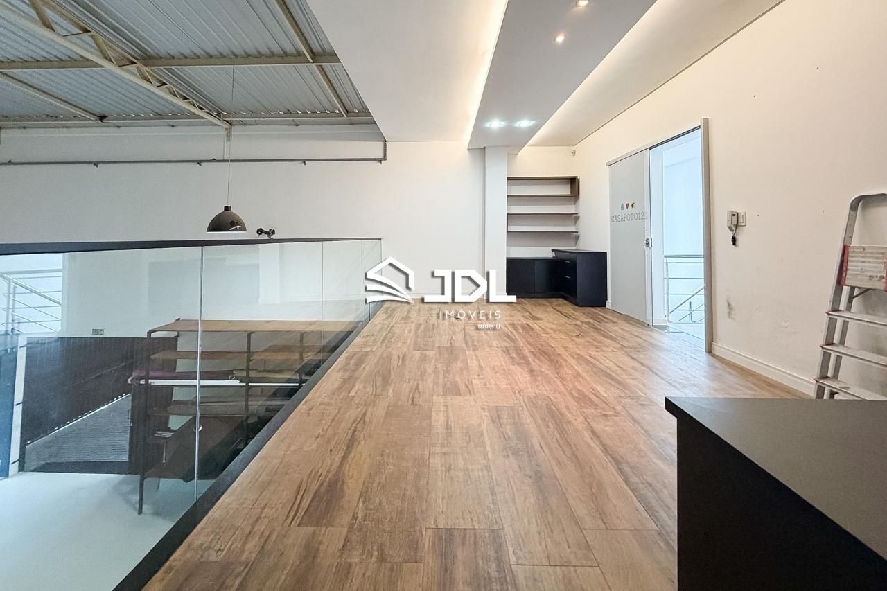 Casa à venda no bairro Velha: 