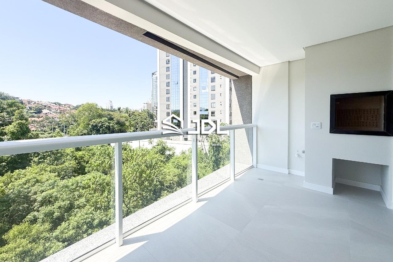 Apartamento à venda no bairro Velha: 