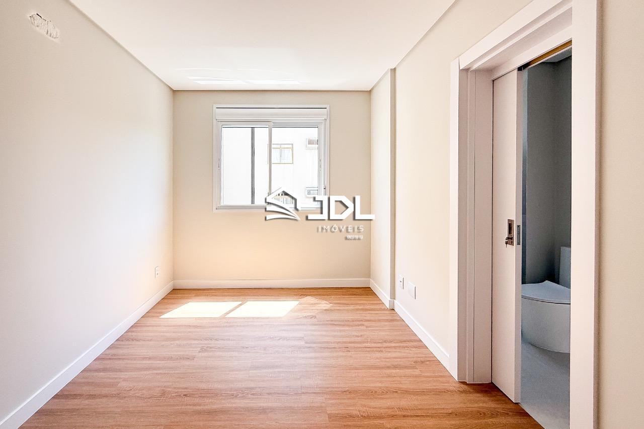 Apartamento à venda no bairro Velha: 