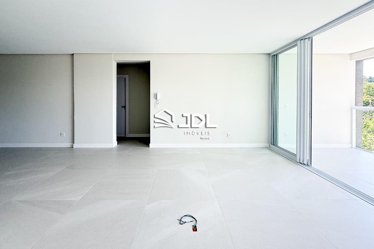 Apartamento à venda no bairro Velha: 