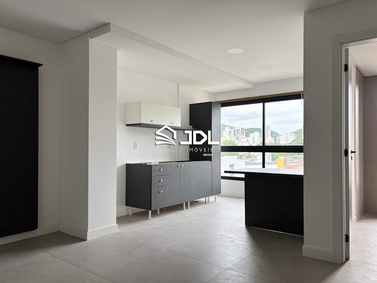 Apartamento à venda no bairro Centro: 