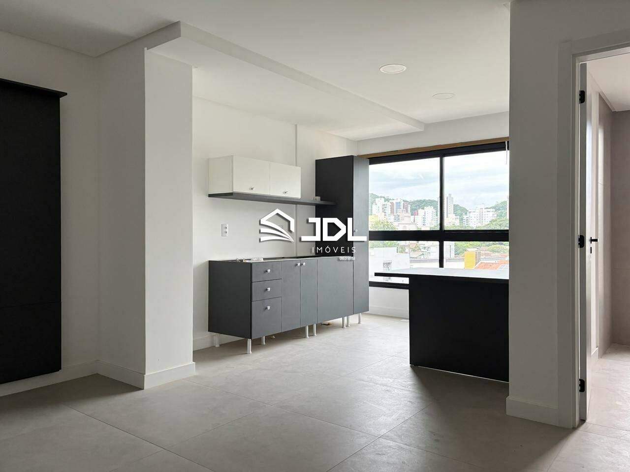 Apartamento à venda no bairro Centro: 