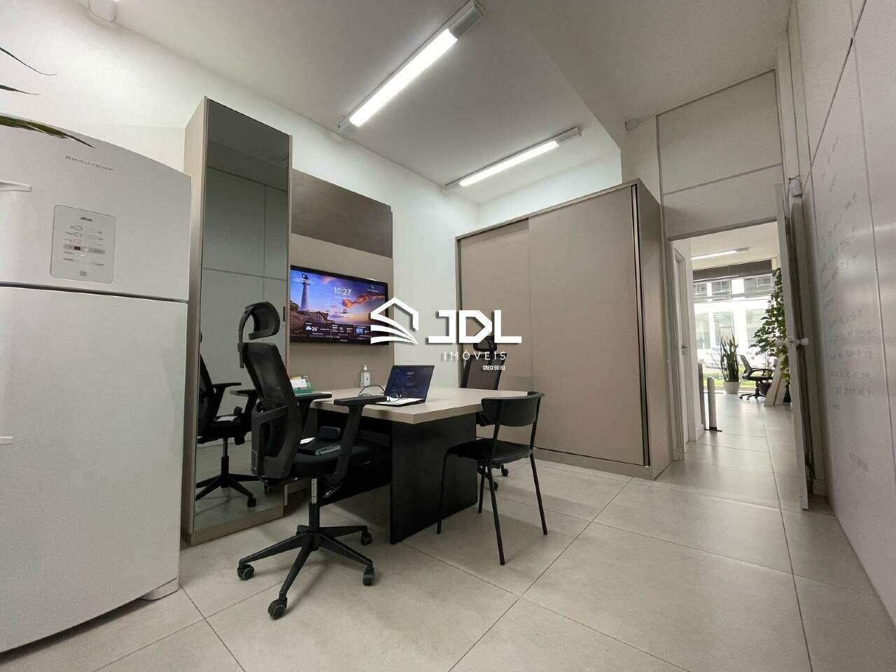 Sala à venda no bairro Vila Nova: 