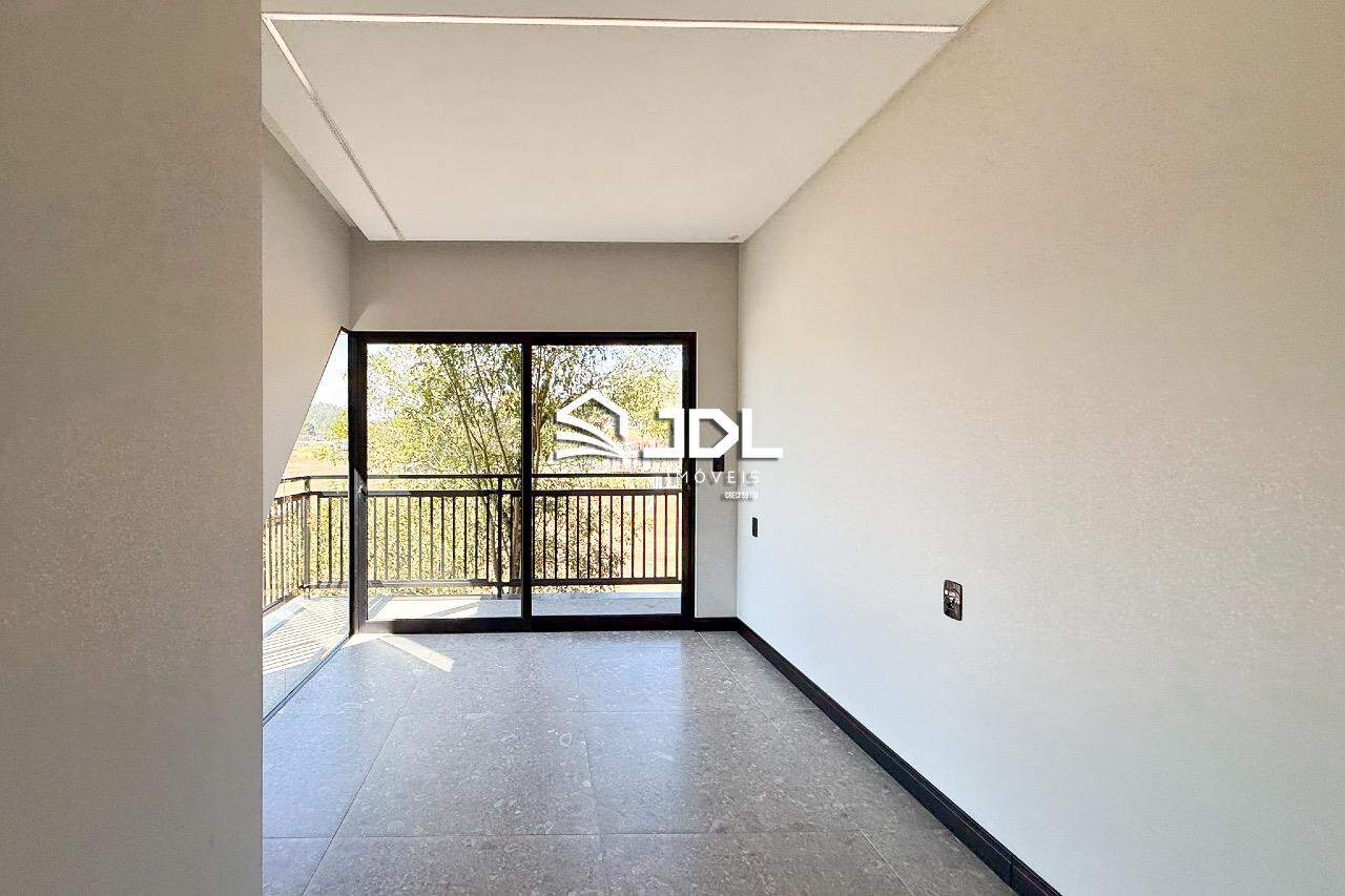 Casa à venda no bairro Cedro Alto: 