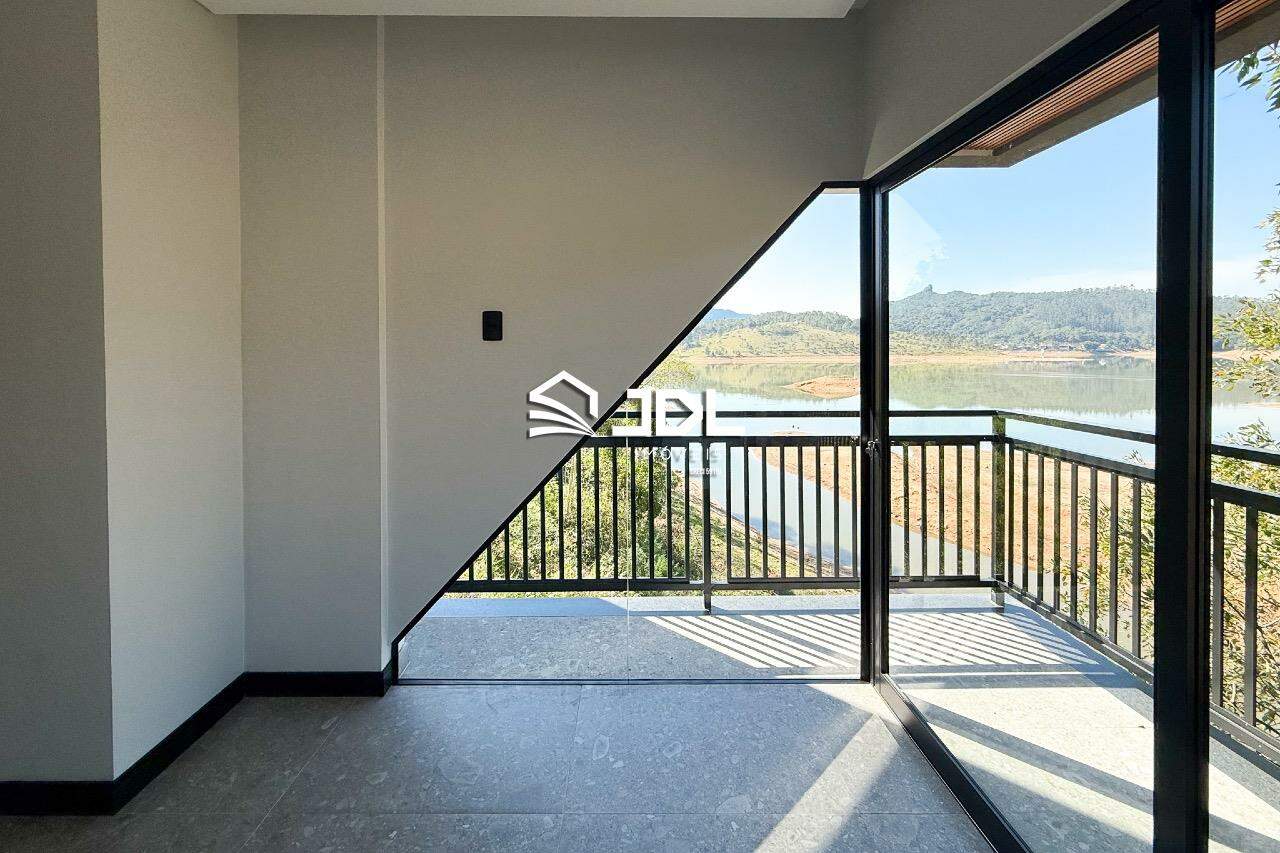 Casa à venda no bairro Cedro Alto: 
