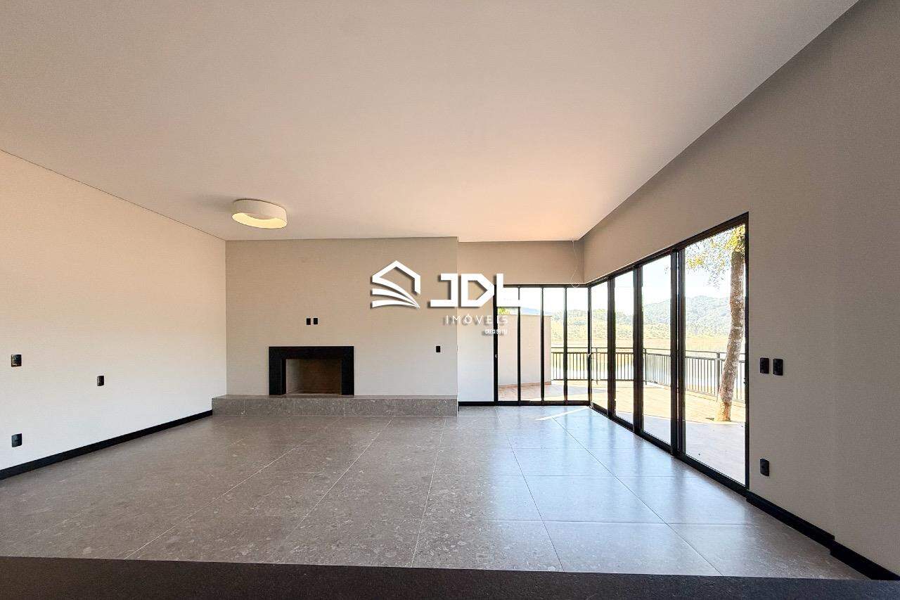 Casa à venda no bairro Cedro Alto: 