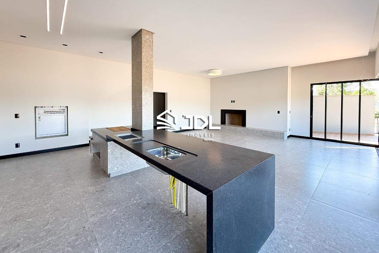 Casa à venda no bairro Cedro Alto: 