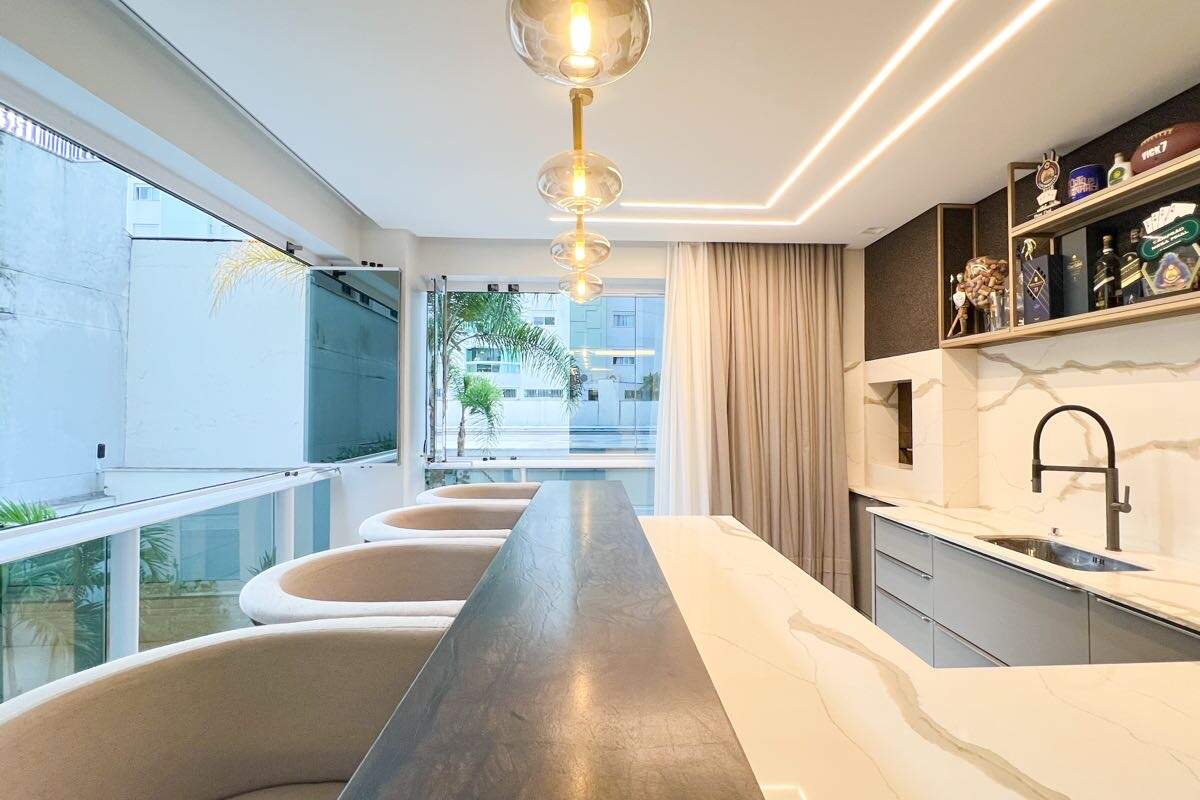 Apartamento à venda no bairro Victor Konder: 