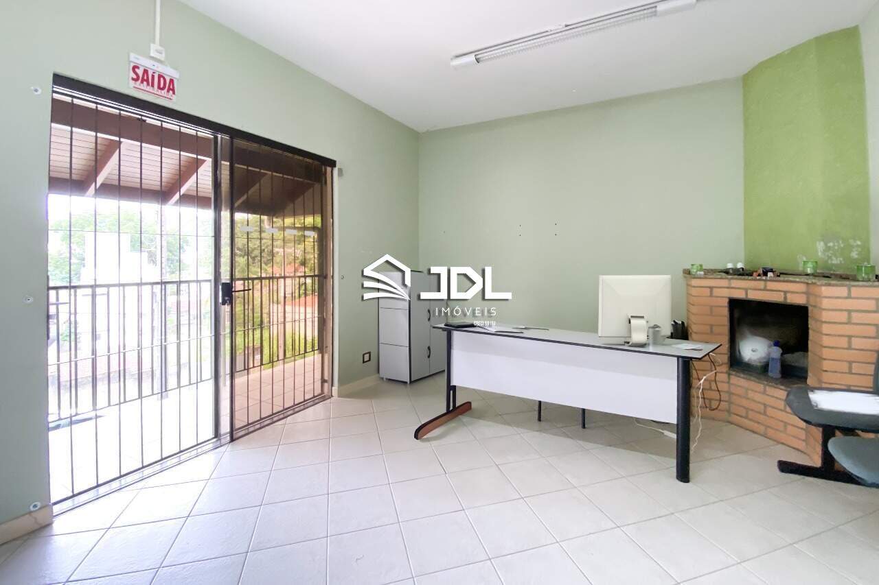 Casa à venda no bairro Escola Agrícola: 