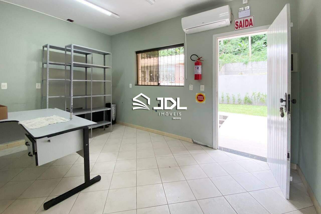 Casa à venda no bairro Escola Agrícola: 