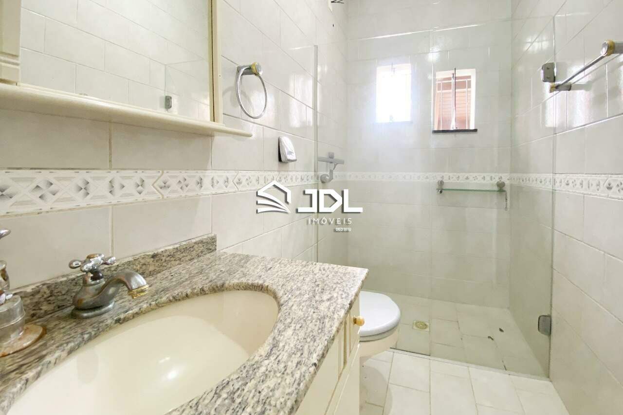 Casa à venda no bairro Escola Agrícola: 