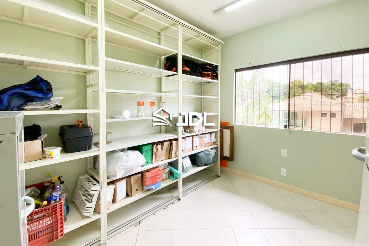 Casa à venda no bairro Escola Agrícola: 